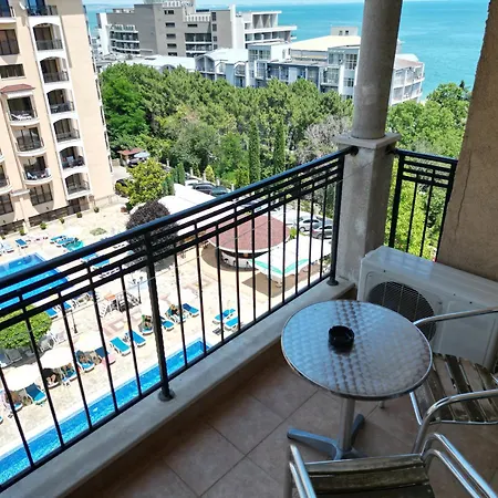 апарт-хотел бендита маре 4* Златни пясъци